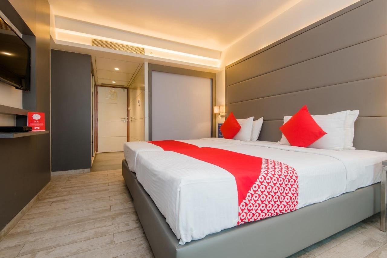 Grand Mookambika Hotel Navi Mumbai Eksteriør billede