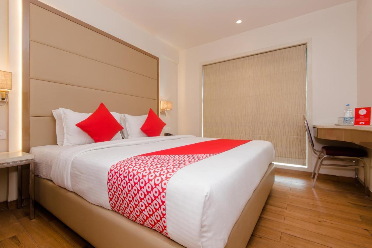 Grand Mookambika Hotel Navi Mumbai Eksteriør billede