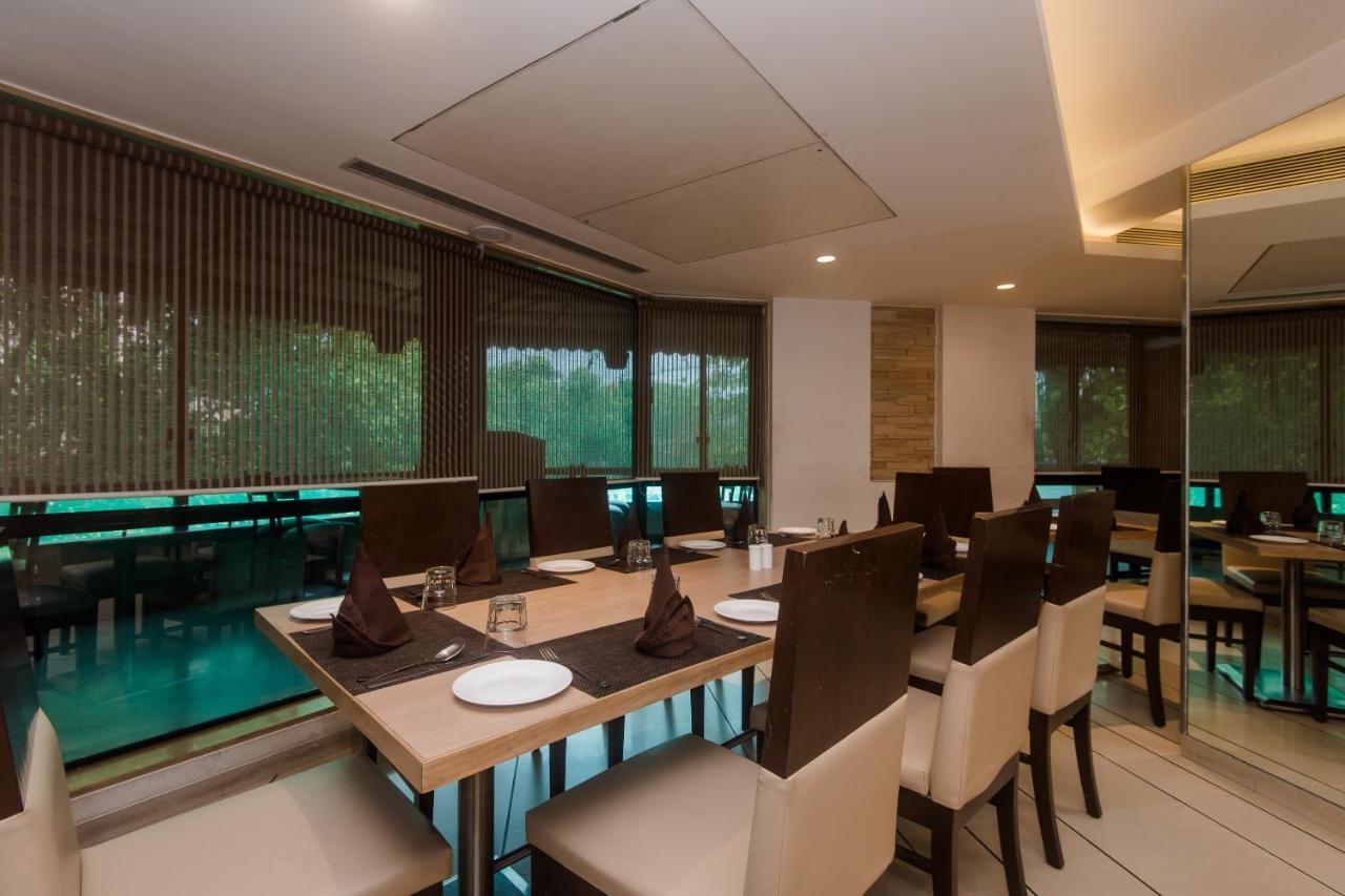 Grand Mookambika Hotel Navi Mumbai Eksteriør billede